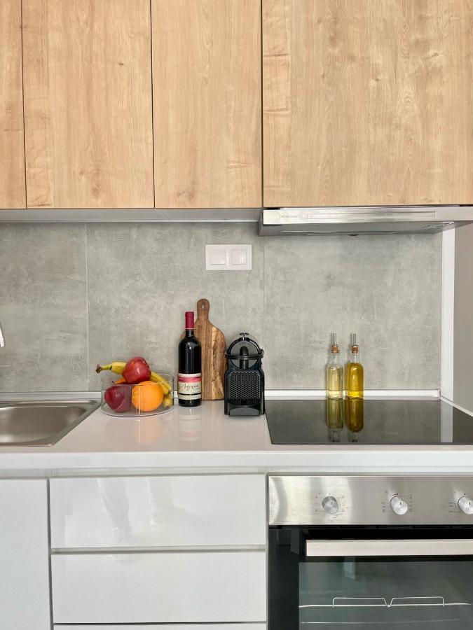 Domus City Apartment With Wonderful Balcony テッサロニキ エクステリア 写真